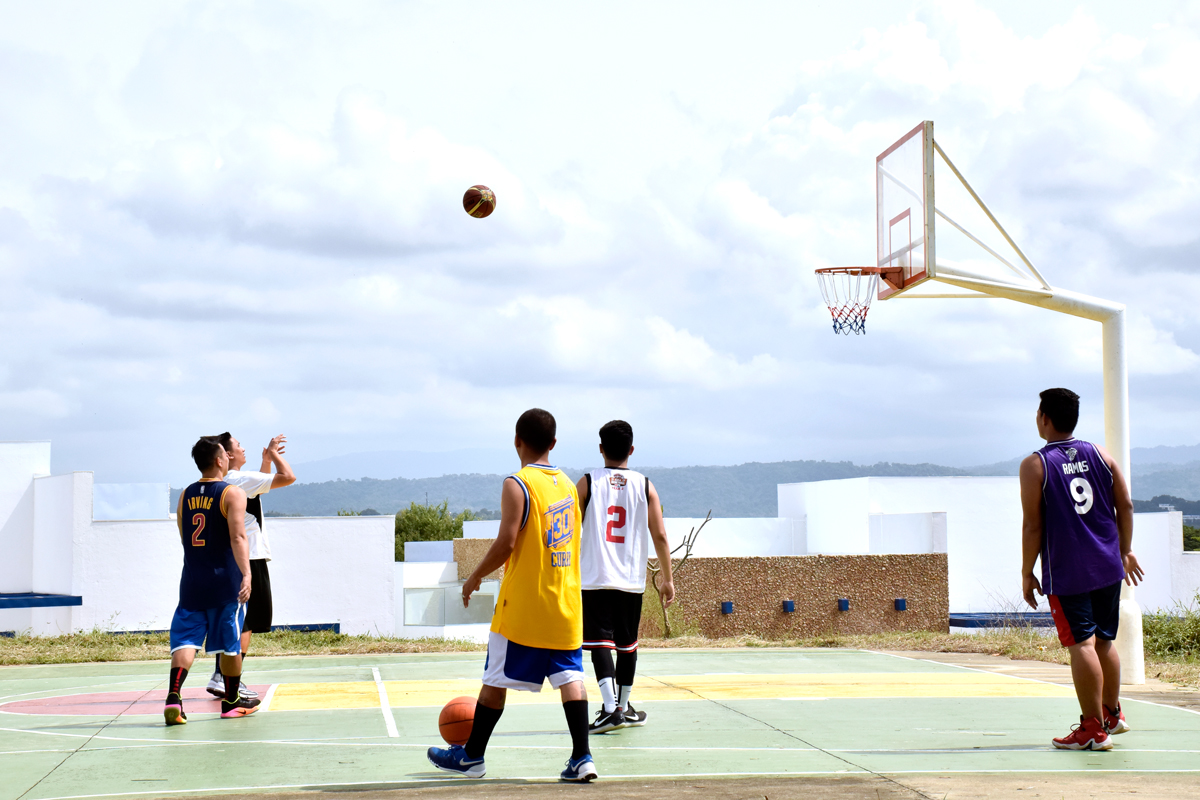 poro basketball court recreations