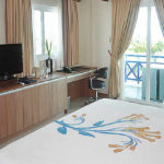 Santorini Junior Suiterooms and villa